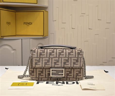 сумки fendi купить киев|Сумки Fendi для жінок .